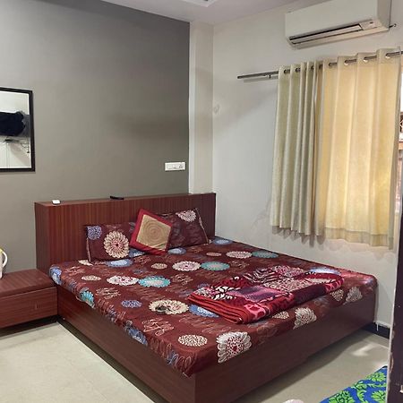 Satguru Guest House Ujjain Luaran gambar