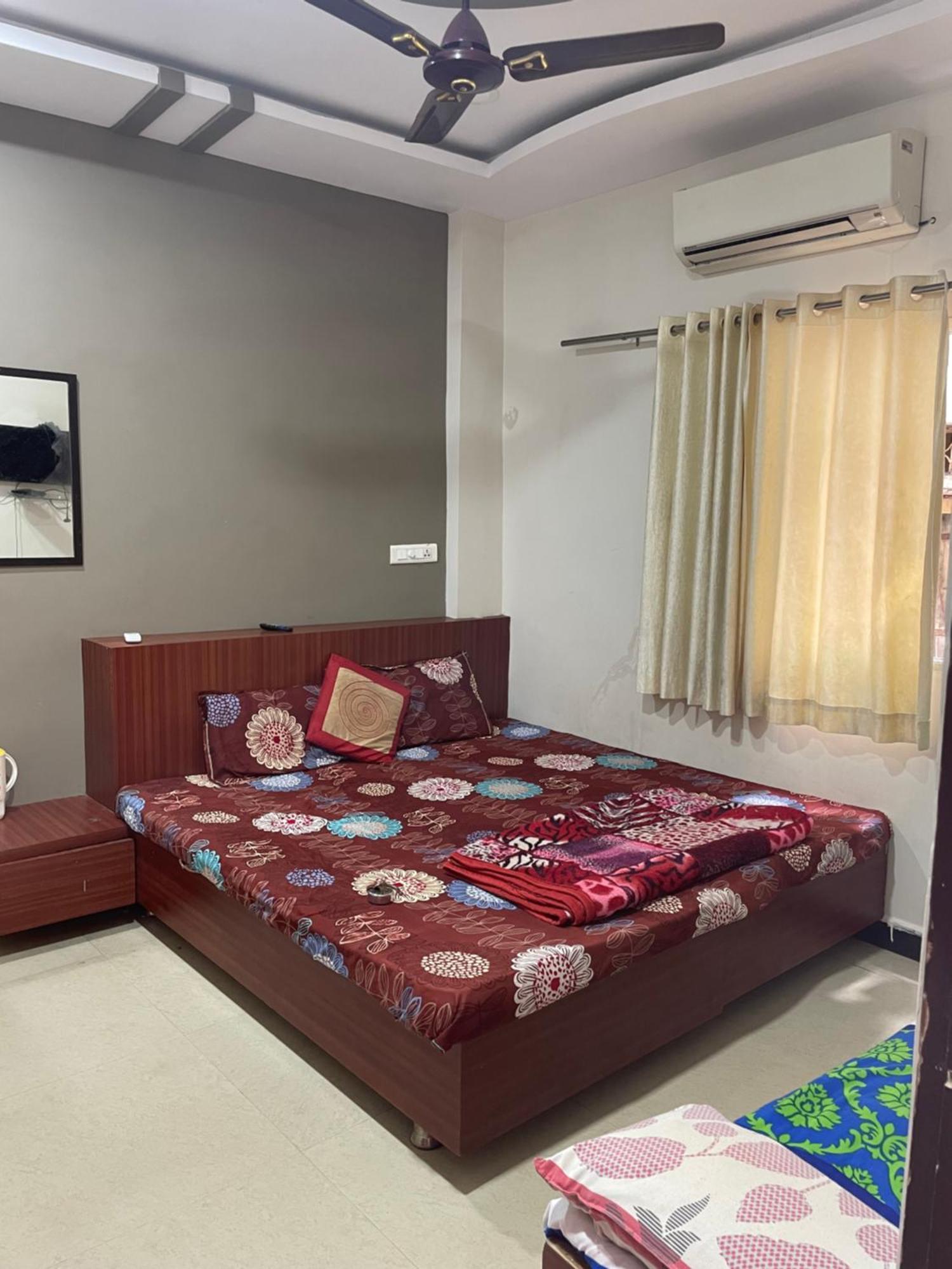 Satguru Guest House Ujjain Luaran gambar