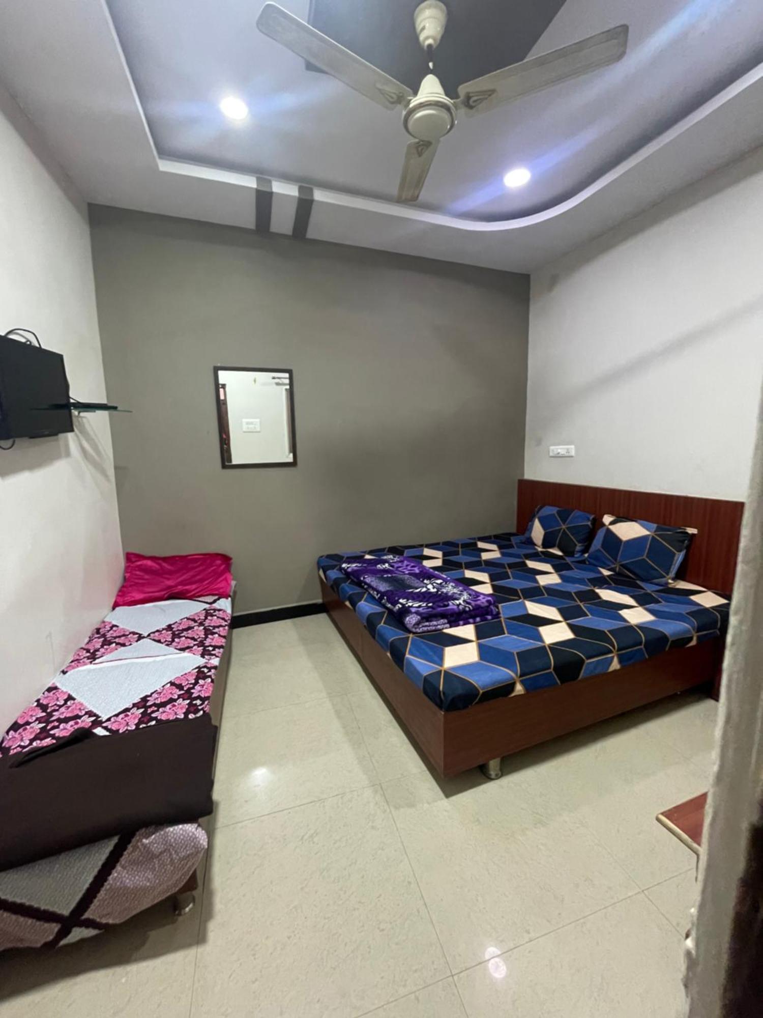 Satguru Guest House Ujjain Luaran gambar
